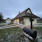 Uuelu Turismitalu * Korkkula (Saare)