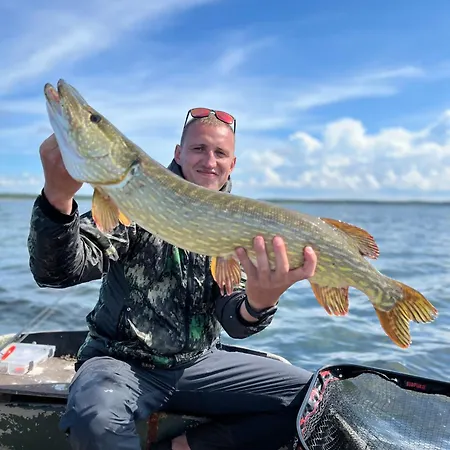 Nyaraló Uuelu Turismitalu *