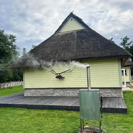 Nyaraló Uuelu Turismitalu Kõrkküla