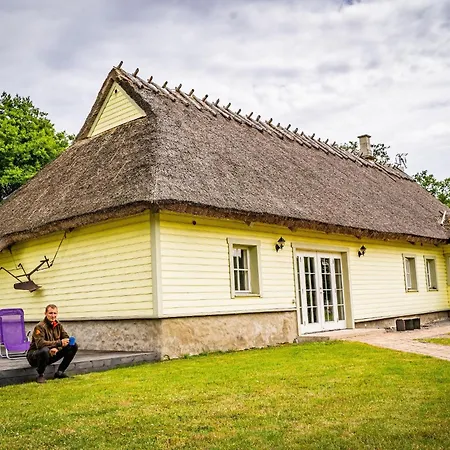 Vikendica Uuelu Turismitalu Korkkula (Saare)