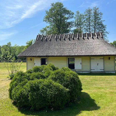 Uuelu Turismitalu Nyaraló