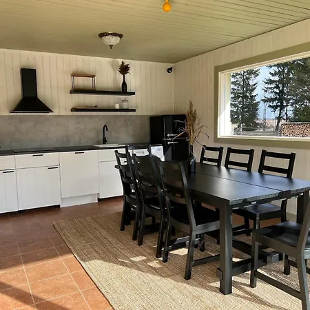 Uuelu Turismitalu * Kõrkküla