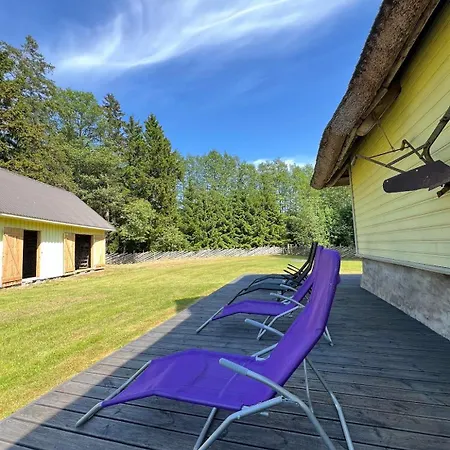 Uuelu Turismitalu Nyaraló *