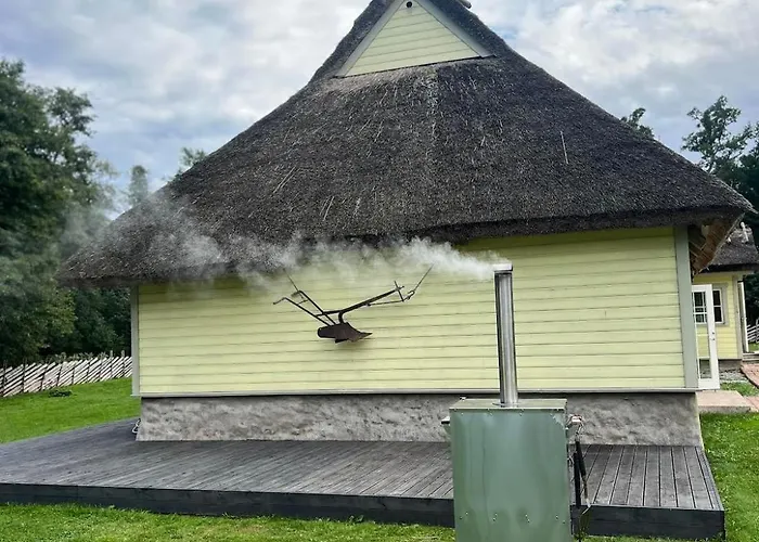 Nyaraló Uuelu Turismitalu Kõrkküla